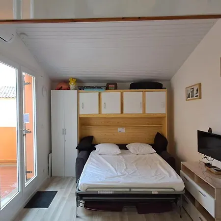 Climatise 4 Places De 25 M2 Avec Mezzanine, Terrasse